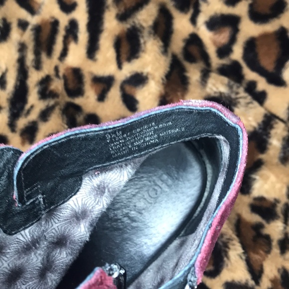 BORN Suede Booties - Picture 7 of 7